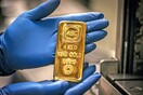 Wall Street Journal: Οι επενδυτές «βρισκουν χρυσό» όπου και αν βάλουν τα λεφτά τους