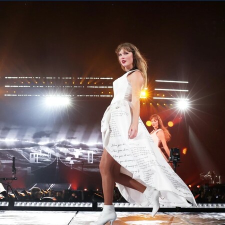 Η Τέιλορ Σουίφτ ξεκίνησε – με τραγούδια από το νέο της άλμπουμ – το Eras Tour από το Παρίσι