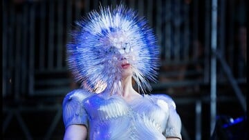 Aποκλειστικό: Τα βίντεο του Nowness που λατρεύει η Björk
