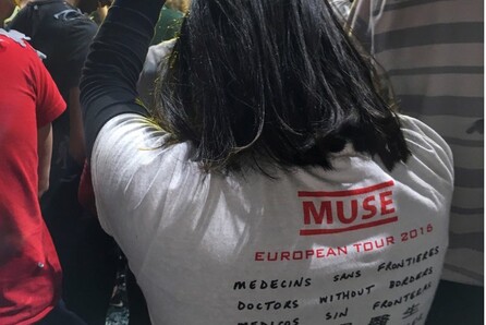 Oι Muse υποστηρίζουν τους Γιατρούς Χωρίς Σύνορα και στην Αθήνα!