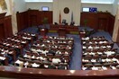 Το κοινοβούλιο των Σκοπίων υπερψήφισε για δεύτερη φορά τη συμφωνία των Πρεσπών