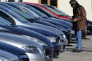 Μειώθηκαν σημαντικά οι πωλήσεις από καινούργια αυτοκίνητα - Πώς το εξηγούν οι έμποροι