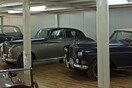 Σε νέο χώρο φύλαξης τα οχήματα της τέως βασιλικής οικογένειας - Δείτε εικόνες πριν και μετά