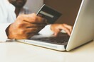 Συνήγορος Καταναλωτή: Να μειώσουν οι τράπεζες τις χρεώσεις για τις ηλεκτρονικές συναλλαγές