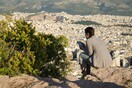 Μητσοτάκης: Mισός φόρος εισοδήματος για όσους Έλληνες επιστρέψουν στην Ελλάδα - Για 7 χρόνια