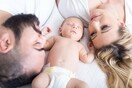 Μείωση γεννήσεων λόγω πανδημίας: «Δύσκολο για κάποιους να είναι συνεχώς μαζί»