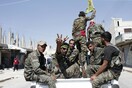 H Ουάσιγκτον ανακοίνωσε ότι ξεκίνησε ο εξοπλισμός των Κούρδων μαχητών της Συρίας