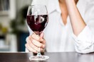 Ένα μόνο ποτήρι κρασιού ή άλλου ποτού την ημέρα κόβει έως έξι μήνες ζωής