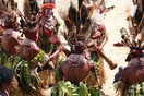 Παπούα Νέα Γουινέα: Τουλάχιστον 20 άνδρες βασάνισαν δύο γυναίκες- Τις κατηγορούν για μαγεία