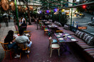 Εστιατόρια, μπαρ: Tο πρώτο Σαββατοκύριακο χωρίς νυχτερινή απαγόρευση