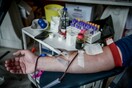 Νέα καταγγελία για αντιεμβολιαστές: «Αρνούνται αίμα από εμβολιασμένους»- Ζητούν να μην γίνει μετάγγιση