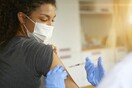 Εμβόλιο AstraZeneca: Ερευνητές πιστεύουν ότι βρήκαν τι προκαλεί τις σπάνιες θρομβώσεις