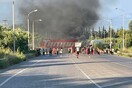  Αχαΐα: Κλειστή η εθνική οδός Πατρών-Πύργου από συγκέντρωση Ρομά - Καίγονται λάστιχα
