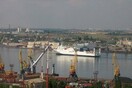 Ουκρανία: Ρωσικός πύραυλος έπληξε το λιμάνι της Οδησσού
