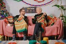 Ίαν ΜακΚέλεν και Μπιoρν Ουλβέους των ABBA πλέκουν και φέτος χριστουγεννιάτικα πουλόβερ