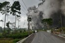 Ινδονησία: Μαζική εκκένωση περιοχών και προειδοποίηση για τσουνάμι μετά την έκρηξη του ηφαιστείου Σεμέρου 