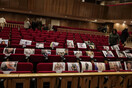 Δίκη για το Μάτι: Φωτογραφίες των θυμάτων τοποθέτησαν οι συγγενείς τους στα έδρανα