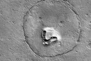 Μία «αρκούδα» στο διάστημα - Η viral φωτογραφία της NASA από την επιφάνεια του Άρη