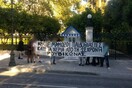 Ρουβίκωνας: Πανό έξω από το Προεδρικό Μέγαρο για τη 12χρονη - Προσαγωγές μελών του