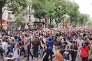 Γαλλία: Πορείες κατά της αστυνομικής βίας σε πολλές πόλεις - Kαι στο Παρίσι παρά την απαγόρευση των αρχών
