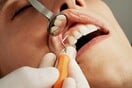 άνω από 1.100 ασθενείς οδοντιατρείου καλούνται να κάνουν εξετάσεις για ηπατίτιδα και HIV