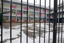 Κλειστά σχολεία: Εν αναμονή της απόφασης δήμων και περιφέρειας Αττικής