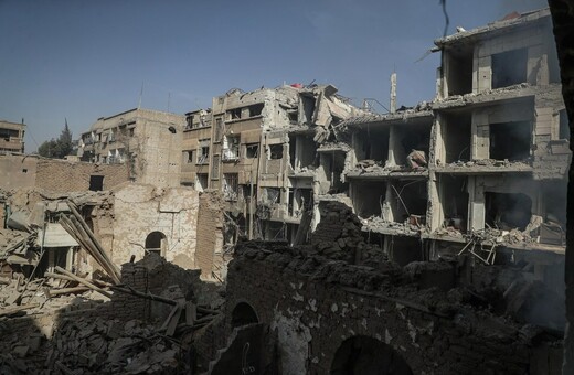Σύροι αντάρτες κατέληξαν σε συμφωνία για να εγκαταλείψουν πόλη της ανατολικής Γούτα