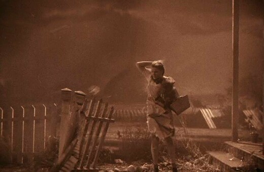H σκηνή του κυκλώνα από την ταινία "Ο μάγος του Οζ"