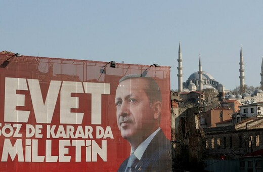Στις κάλπες οι Τούρκοι για το ιστορικό δημοψήφισμα - Αποφασίζουν αν θα δοθούν υπερεξουσίες στον Ερντογάν