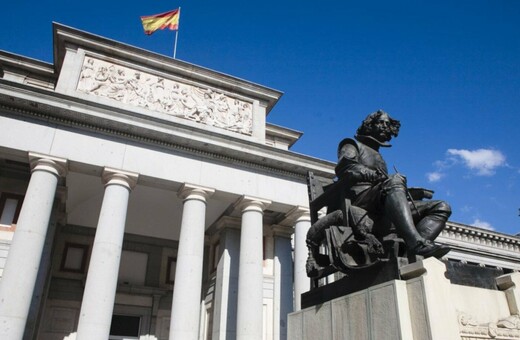 Ισπανία: Άστεγοι κατασκήνωσαν έξω από μουσείο - Ζητούν να τους δοθεί στέγη