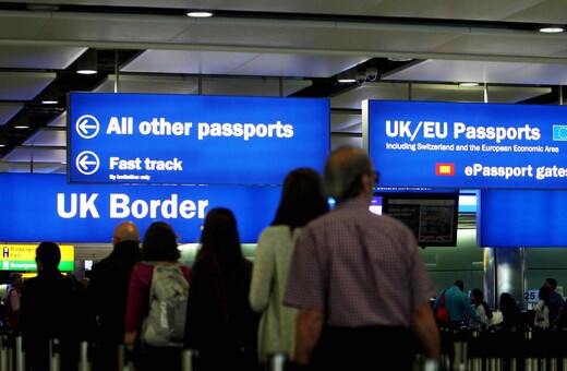 Η Βρετανία αλλάζει το καθεστώς μετανάστευσης - «Όχι» σε όσους δεν μιλούν αγγλικά και δεν είναι εξειδικευμένοι