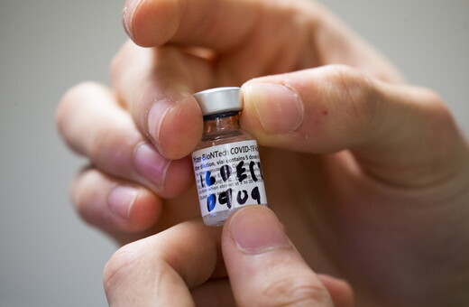 Reuters: Η ΕΕ ζητά τώρα περισσότερα εμβόλια από την Pfizer, αν και είχε απορρίψει μεγαλύτερη συμφωνία