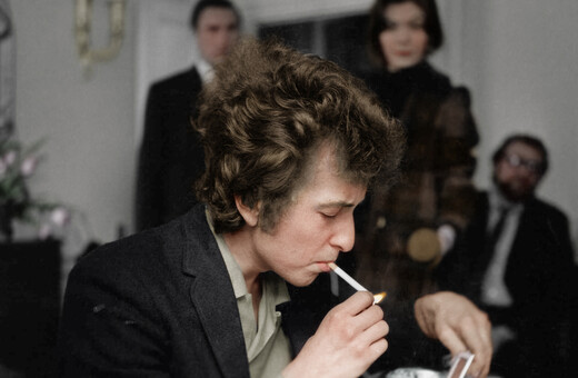 Bob Dylan: Η ζωή και το έργο του Νομπελίστα Τροβαδούρου που γεννιέται σαν σήμερα το 1941