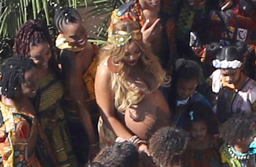 Λίγο πριν γεννήσει, η Beyonce κάνει «baby shower» πάρτι και καλύπτει την κοιλιά της με τατουάζ χένα