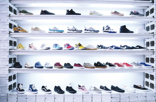 Πλανήτης Sneakers: όσα μαγαζιά πρέπει να ξέρουν οι λάτρεις τους