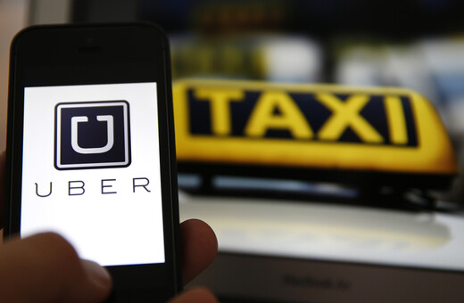 Η Uber χάνει την άδεια λειτουργίας της στο Λονδίνο