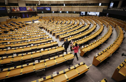 Ευρωπαϊκό Κοινοβούλιο: Οι χώρες της ΕΕ να προστατεύσουν τη σεξουαλική και αναπαραγωγική υγεία των γυναικών