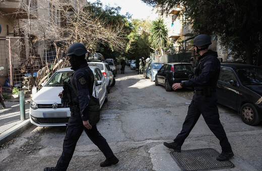 Αστυνομική επιχείρηση στα Προσφυγικά: 78 συλλήψεις από την ΕΛΑΣ, τραυματίστηκαν 7 αστυνομικοί