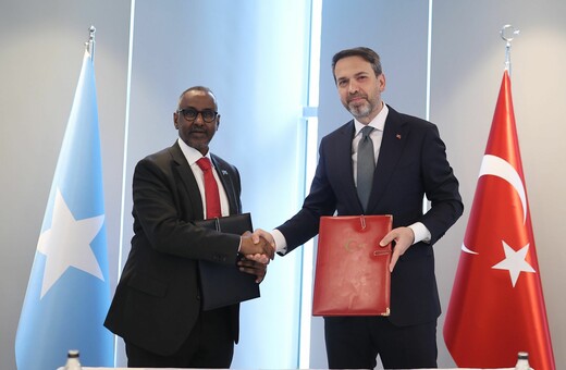 Τουρκία και Σομαλία υπέγραψαν συμφωνία για πετρέλαιο και φυσικό αέριο
