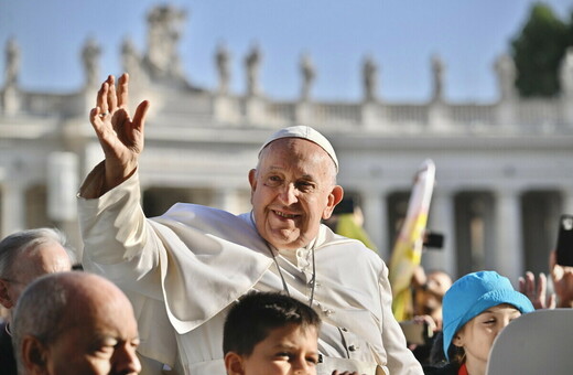 Η αυτοβιογραφία του πάπα Φραγκίσκου: Πειρασμοί, ιστορικά γεγονότα, τα ομόφυλα ζευγάρια και ο Ντιέγκο Μαραντόνα