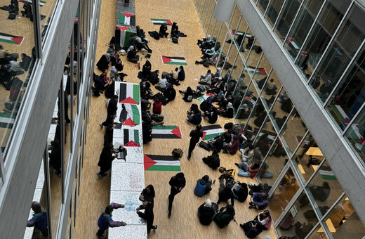 Ελβετία: Φιλοπαλαιστίνιοι φοιτητές κατέλαβαν την είσοδο κτιρίου στο πανεπιστήμιο της Λωζάνης