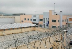 Φυλακές Δομοκού: Κρατούμενοι κοιμούνται στο πάτωμα - Τι καταγγέλλουν οι σωφρονιστικοί υπάλληλοι