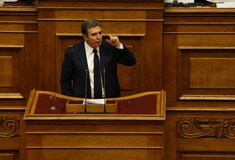 Χρυσοχοΐδης: Φέρνει πρόταση νόμου στη Βουλή για πορείες και συγκεντρώσεις