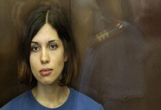 Le Monde: «Οι Pussy Riot είναι φυλακισμένες, αλλά όχι φιμωμένες»