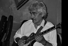 Πέθανε ο κιθαρίστας των Πελόμα Μποκιού, Τάκης Ανδρούτσος, σε ηλικία 66 ετών