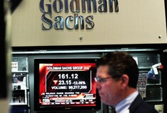 Goldman Sachs: «Θα χρειαστεί και νέο κούρεμα»