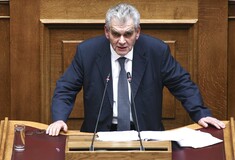 Βουλή: Για μαφιόζικες μεθόδους κατηγόρησε τον Σαμαρά ο Παπαγγελόπουλος