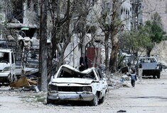 Ομάδα ασφαλείας του ΟΗΕ δέχθηκε πυρά στη Ντούμα - Καθυστερεί η έρευνα της επιτροπής για τα χημικά όπλα