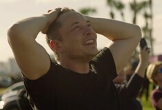 Βίντεο αποκαλύπτει τη στιγμή που ο Έλον Μασκ καταλαβαίνει πως έγραψε ιστορία με το Falcon Heavy