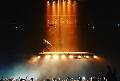 H σκηνή του Kanye West έκανε τους πάντες να μιλούν για τη συναυλία του